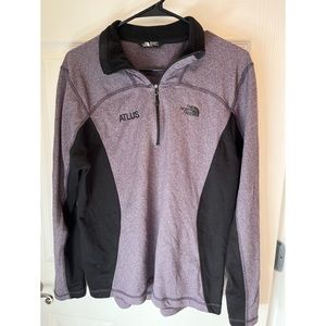 #A33——THE NORTH FACE PULLOVER SIZE M